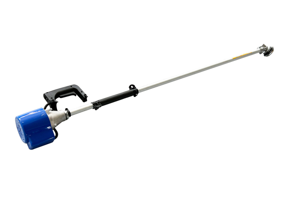 潅漑機械8500R/Mを切るリチウム電池式のStrimmersを切っている1.5KW草