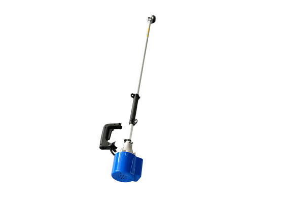 潅漑機械8500R/Mを切るリチウム電池式のStrimmersを切っている1.5KW草